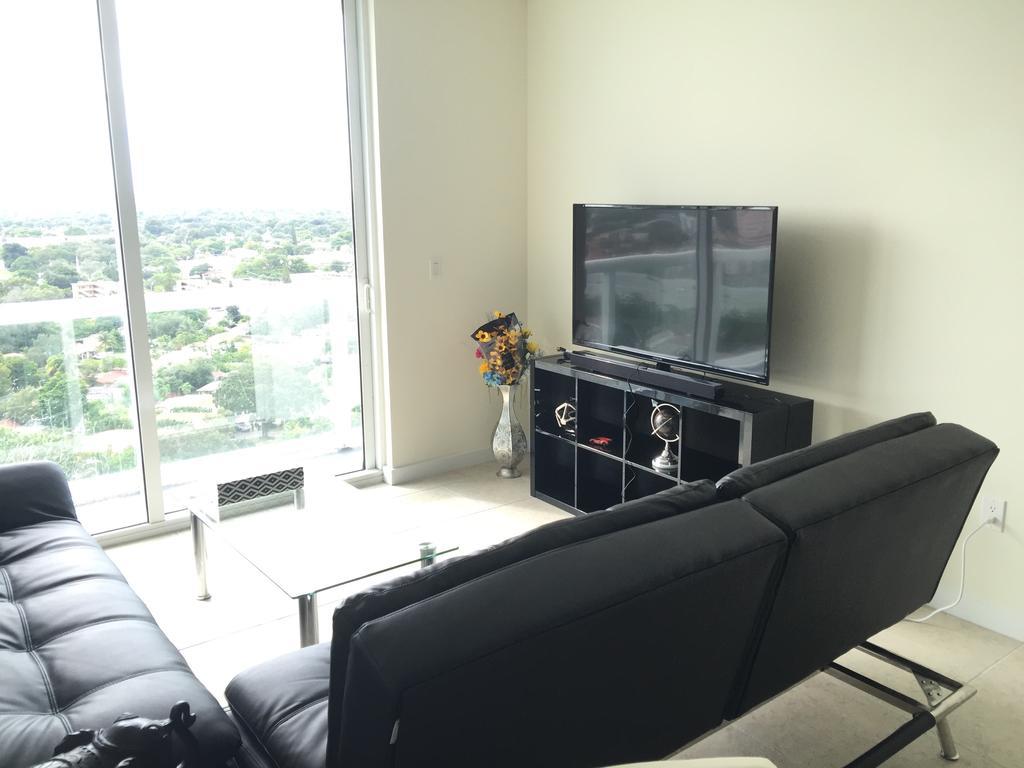 Vice Luxury Suites Miami